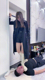 【麋鹿银儿】长靴车模-全体重踩踏碾压狗爪狗舌舔脏鞋底 bf28111