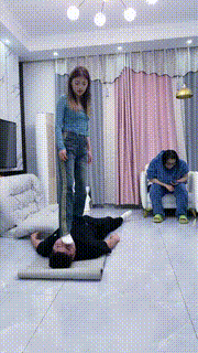 【麋鹿银儿】白棉袜脚重度踩踏深喉脚耳光骑马溜双狗 bf26416