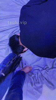 【佳佳】开发表哥全体重踩踏钻胯裸足喂食 bf28704封面图