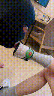 【jenn】全体重踩踏-运动鞋原味袜羞辱-脚插嘴-耳光鞋踩头 bf29131