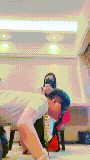 【甜心教主】剧情-老板与美女下属-高跟诱惑 bf29928封面图