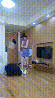 【初见S】纹身女暴力-小白鞋踩-踢踹-骑马-狗舌擦鞋【双视角版】bf29965_2封面图