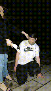 【辣姐】户外舔泥巴脏鞋底-骑马-耳光-全体重踩踏【完整版】 bf30030_2封面图