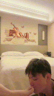 【香芋朱朱】全体重踩脸-舔裸足-踩脖窒息-喂口水 bf30117