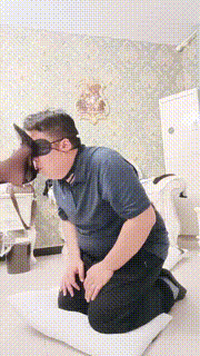 【方也】嘴叼高跟-掐脖喂口水-鞭打-人体座椅 bf29021封面图