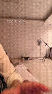 【宝爷】黑丝脚提档-脚插嘴-舔超脏小白鞋 bf29223封面图