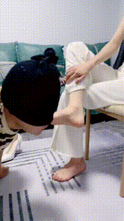 【小笑魔】磕头求虐-闻高跟-白袜踩踏-狗链遛狗【双视角版】bf29148_1封面图