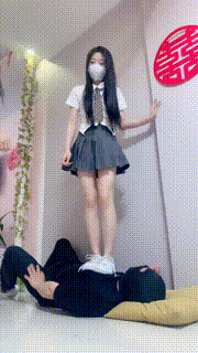 【精神小妹】3学生S-运动鞋 白袜全体重踩踏 bf29054封面图