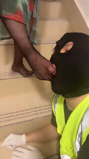 【梓夫人】姐妹暴揍工地经理-耳光-骑马-圣水洗澡-可乐洗脚 bf30449