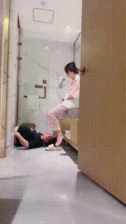 【长沙雪王】绿帽伺候女友起床洗漱 bf30966封面图