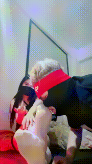 【甜心教主】肉丝美腿诱惑-高跟强制舔-深喉-舔脚趾 bf28884封面图