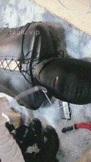 【螃蟹学姐】束缚衣全包-电击-踩-臭脚窒息 JS23062109封面图