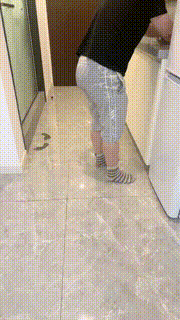 【盖洛】OL主家奴伺候-骑马脚垫浓痰-喝洗脚水-脚喂食 bf29557