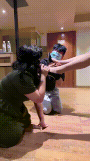 【甜心教主】首调情侣奴-开发母畜-高跟肉丝舔-踩踏【双视角版】bf30630_2封面图