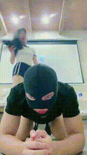 【甜一】喝圣水-近距离舔裸足-小白鞋白丝辱 bf30366