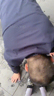 【梦妍】洛丽塔景区遛狗-舔鞋-爬行-全体重踩踏 bf30151封面图