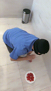 【妆主大大】ATM奴的悲哀-高跟踩踏碾压喂食JS23070922