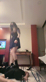 【不期而遇】踩头-踢踹-掐脖-踩踏-恋足-跪地求饶 bf30290封面图