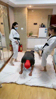 【艾莉】双S跆拳道制服-暴力踢踹 bf29359