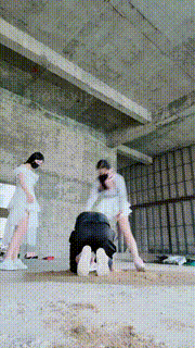 【亦瞳】双S荒地暴打-运动鞋踢踹-吃泥土沙子-遛狗爬行 bf30898封面图