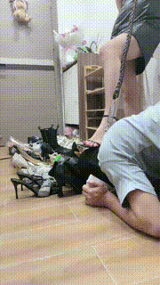 【漫漫】家奴生活化伺候-舔N双脏鞋 bf30483