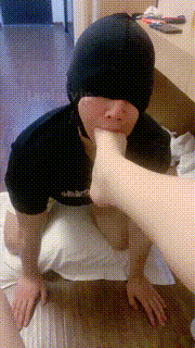 【小香莓】虐空少-滴蜡-原味脚踩踏 JS23073109封面图