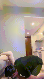 【不期而遇】香水诱惑-高跟踩狗头-恋足舔-耳光赏赐圣水 bf30852封面图