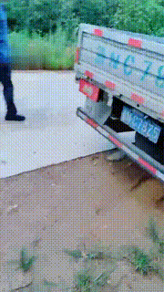 【伯爵】户外靴子踩虐遛狗-吃泥巴 bf31118封面图