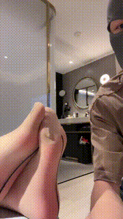 【狗哥】近距离舔素人的肉丝高跟jio bf31137封面图