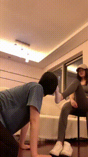 【宝爷】运动后脏白袜奖励家奴 bf31398封面图