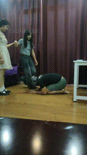 【最抗揍】超多素人学生主暴力虐打踢踹 bf32753封面图