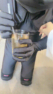 【沅芷大人】晨起伺候-脚踏坐垫喝饮料 JS23081809封面图