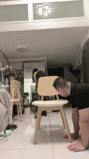 【尤物】长靴黑丝踩狗头脚插嘴腿绞圣水盛宴 bf31229