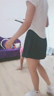 【凌儿女神】闻舔小白鞋转胯骑马踩狗头 bf31377封面图