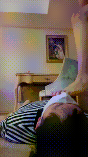 【紫琳】裸足踩脚垫小白鞋白袜闻舔 bf32662封面图