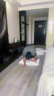 【孤傲女帝】全体重踩踏狂抽耳光 bf32024