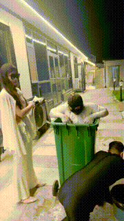 【沅芷大人】把狗囚禁在垃圾桶里 bf32637封面图