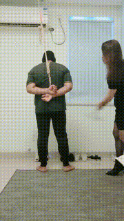 【安静大大】母女S-吊绑继父-耳光踢踹全体重踩【双视角版】 bf31647_2封面图