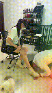 【雯雯】老师被虐杀虐-舔脏鞋胯下辱闻鞋窝舔裸足 bf32458