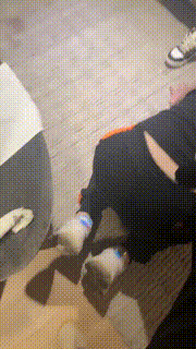 【做你后妈】偷看闺蜜玩狗奴【中下合集】JS23091806_1封面图