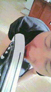 【奶味小仙女】JK装暴力调-跺手踢裆钻胯鞭打鞋底耳光喂食 bf32669封面图