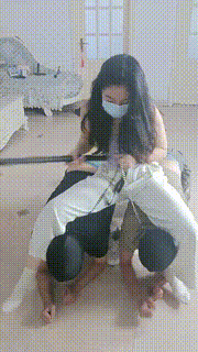 【夏夏S】骑马双狗虐打闻舔小白鞋白袜【双视角版】 bf32970_1封面图