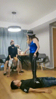 【魔鬼天使】双S庆生-多奴取悦主人骑马坐垫踩踏【续集】 bf32406封面图