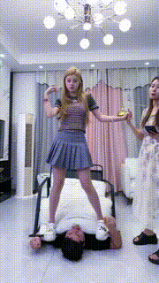 【麋鹿银儿】双S-狗身上蹦迪裸足深喉腿绞舔拖鞋船袜 bf31938封面图