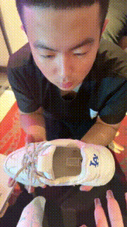 【汐言】走了一天的面包鞋垫喂狗 JS23080711