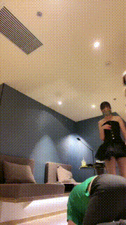 【榕S】性感女神网袜长靴高跟踩虐地毯【双视角版】 bf33290_2封面图