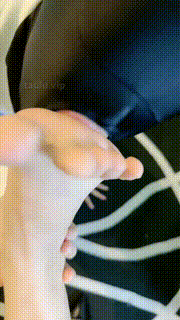 【柒柒学姐】素人闺蜜们在脚下什么感觉【下】 JS23092503封面图