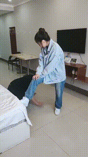 【吴迪】素人S首调-踩踏耳光闻鞋舔脚转胯 bf33059封面图