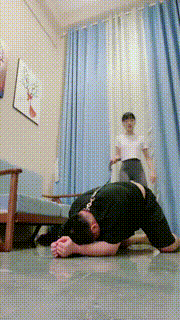 【素人星探】深喉必购-揪耳朵耳光骑马踩踏 bf33287封面图